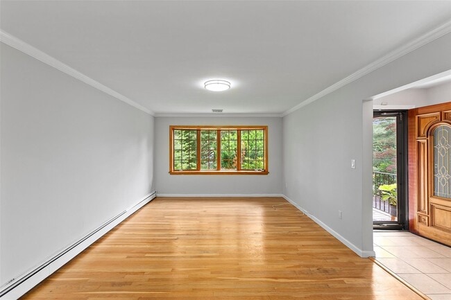 Building Photo - 934 Lester Rd