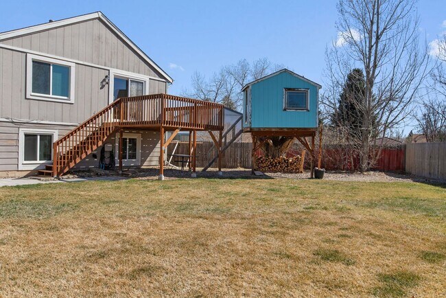 Building Photo - 4 Bedroom 2 Bathroom Large Yard in South West Fort Collins