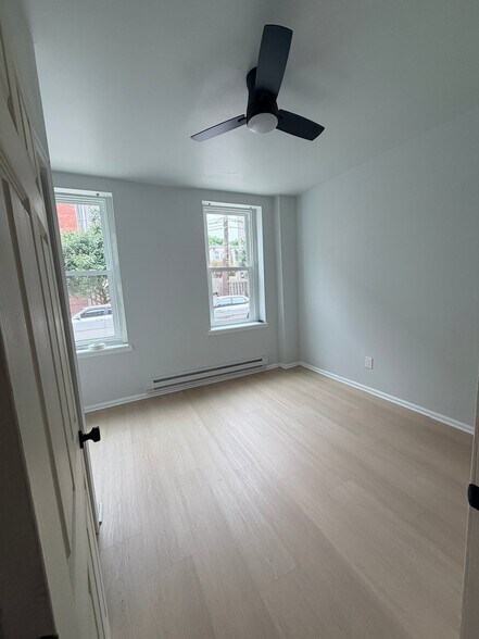 Building Photo - 2126 N 16th St