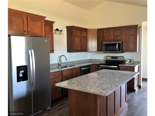 Building Photo - 1739 Aspen Ct