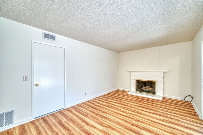 Building Photo - By appointment