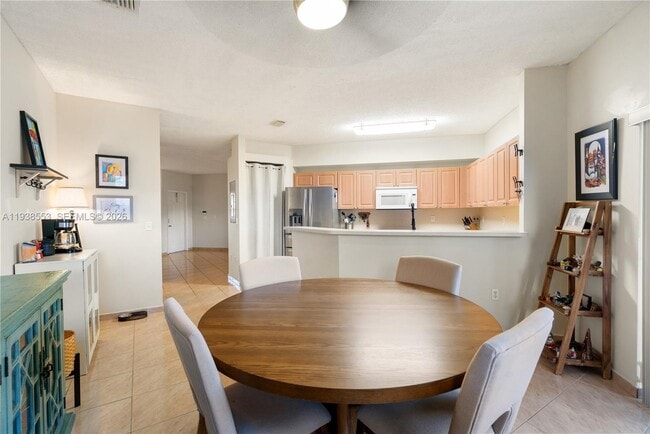 Building Photo - 2229 SE 25th Ave