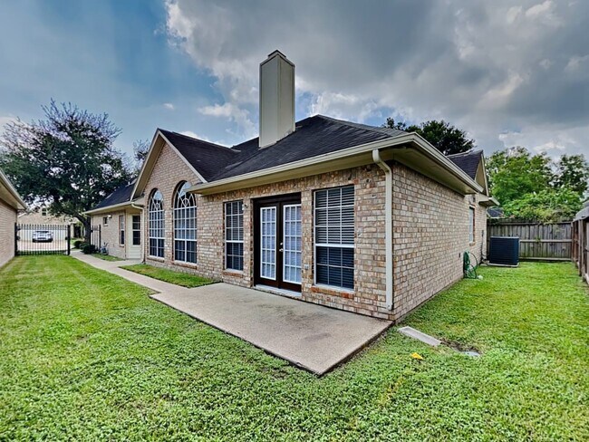 Building Photo - 3831 Princeton Park Ct