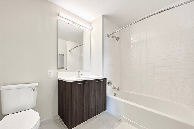 Building Photo - 1524 Sheepshead Bay Rd