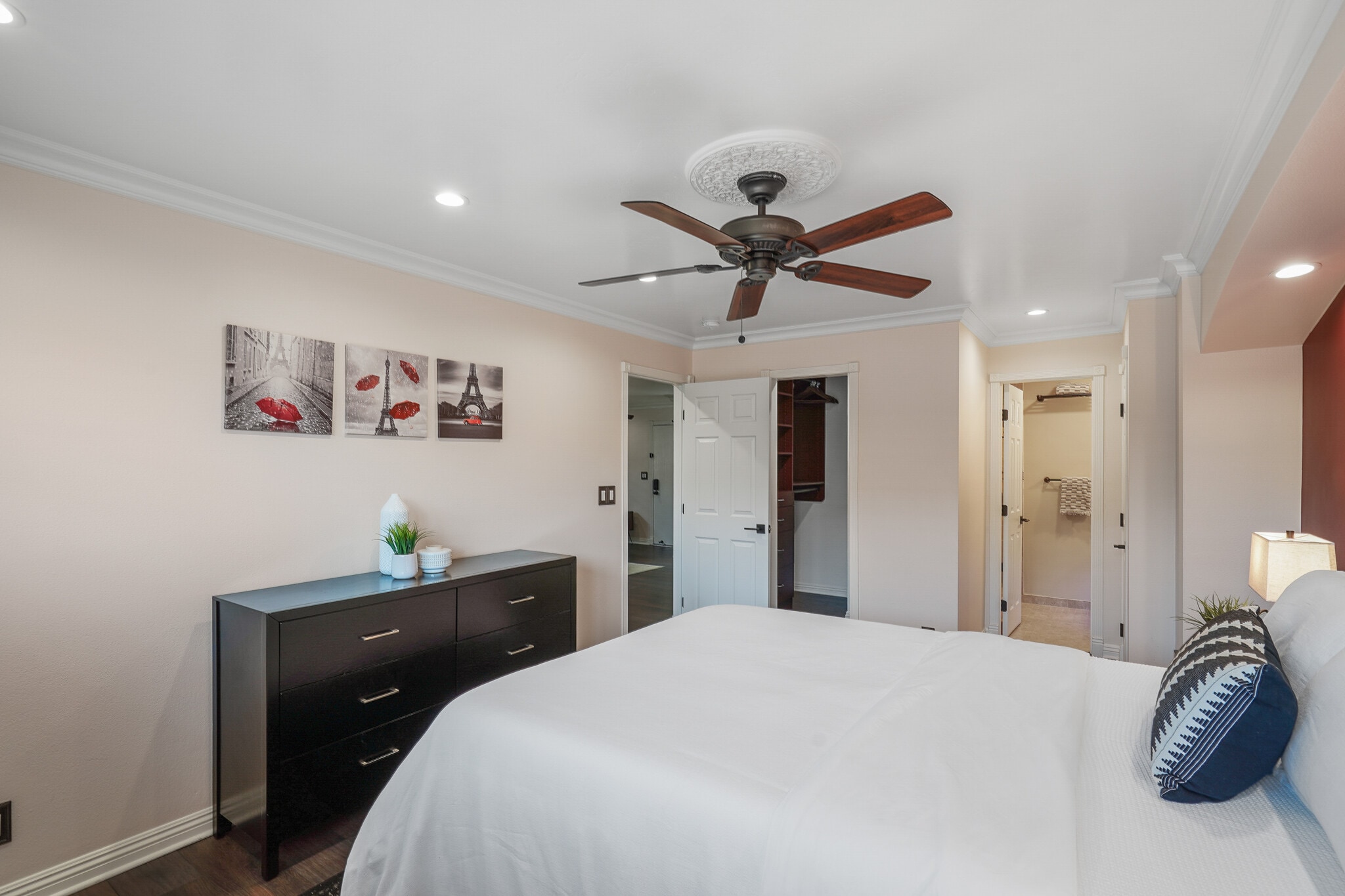 Building Photo - 4633 Marine Ave