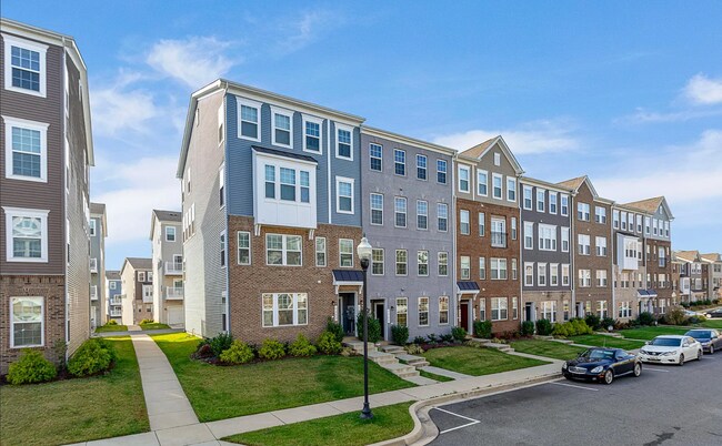 Building Photo - 6907 Stoddert Ln