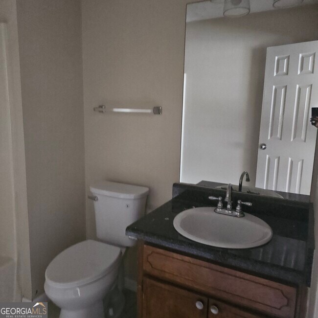 Building Photo - 5906 Summerglen Ln