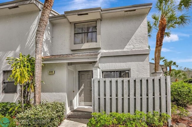 Building Photo - 3395 Carambola Cir
