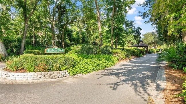 Building Photo - 512 S Harbour Oaks Dr