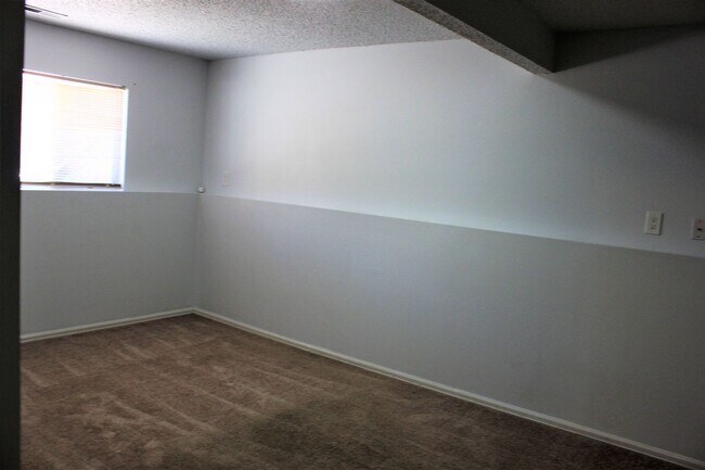 Building Photo - 4535 Witches Hollow Ln