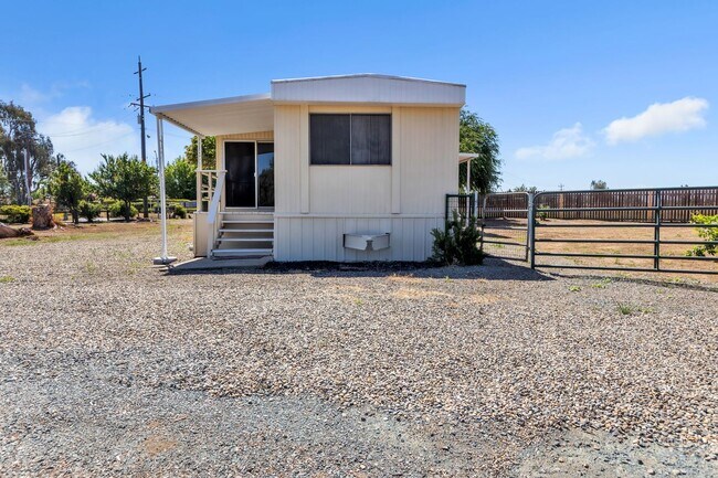 Building Photo - 3 BR/1BA | Mobile Home |2+ Acres