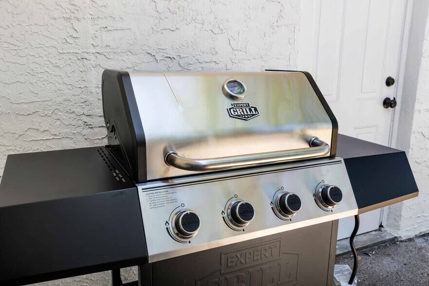 Building Photo - 1941 Tidewater Ct