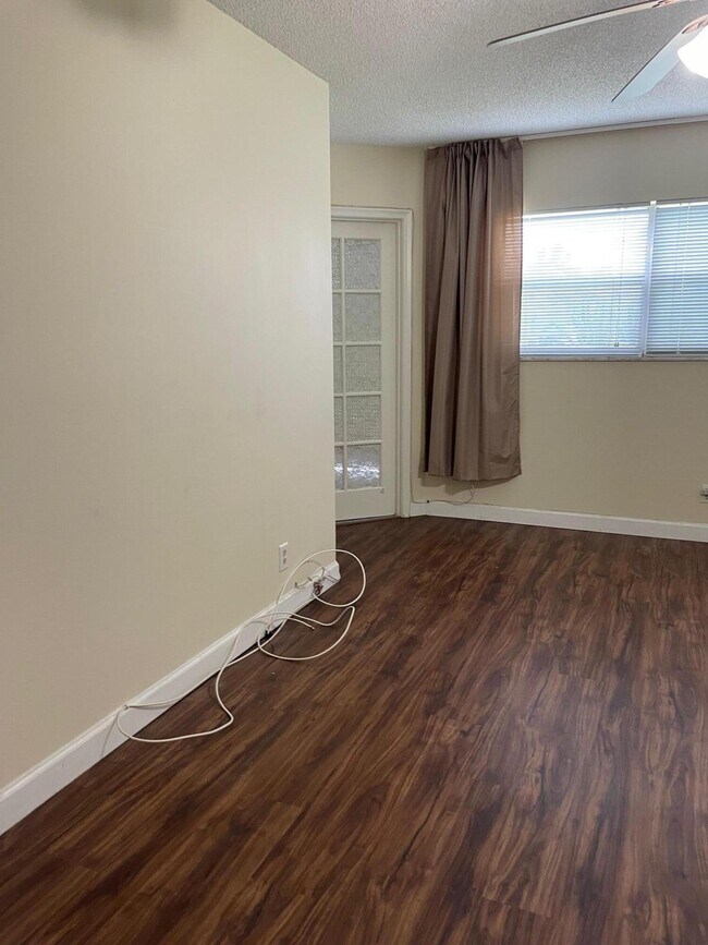 Building Photo - 3661 Via Poinciana