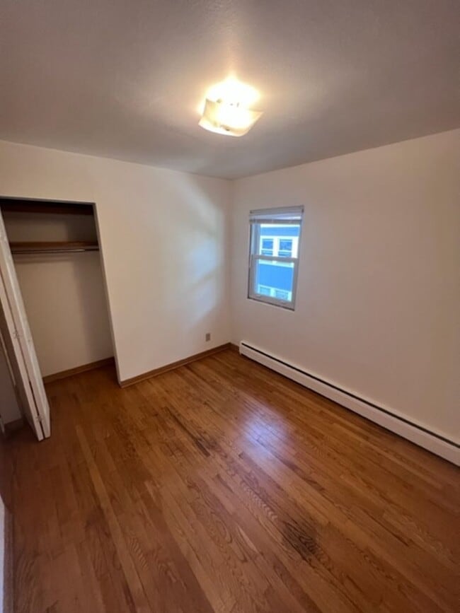 Interior Photo - 653