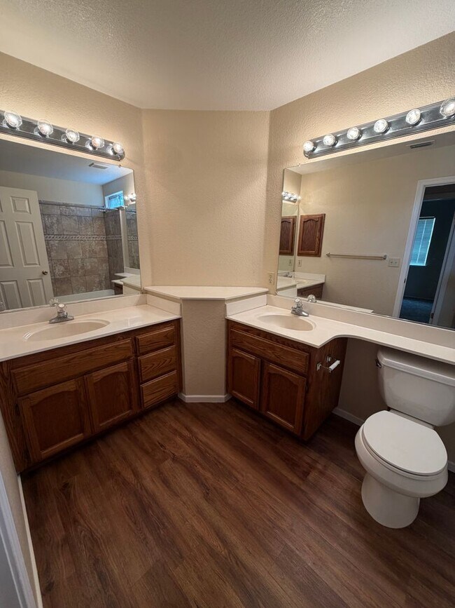 Building Photo - 8240 Rockbury Way