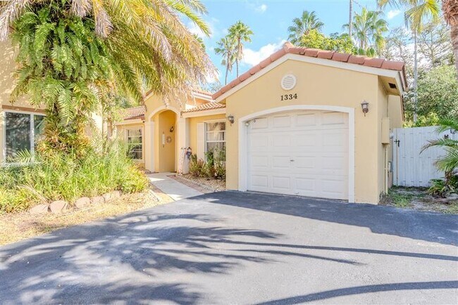 Building Photo - 1334 NW 125th Terrace