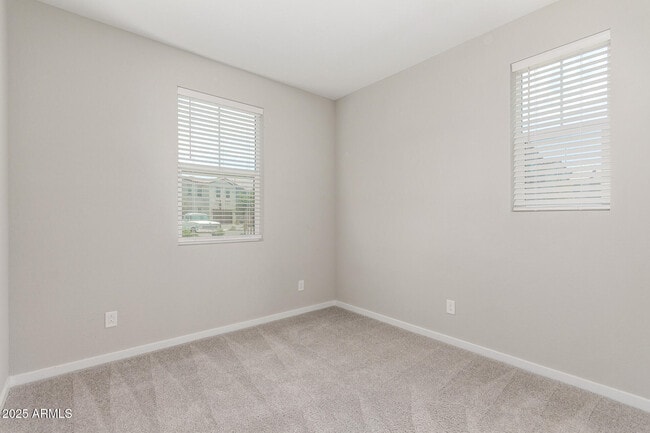 Building Photo - 4833 S Ferric