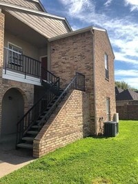 Building Photo - 1700 Amelia Ct