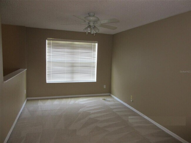 Building Photo - 926 Horseshoe Falls Dr