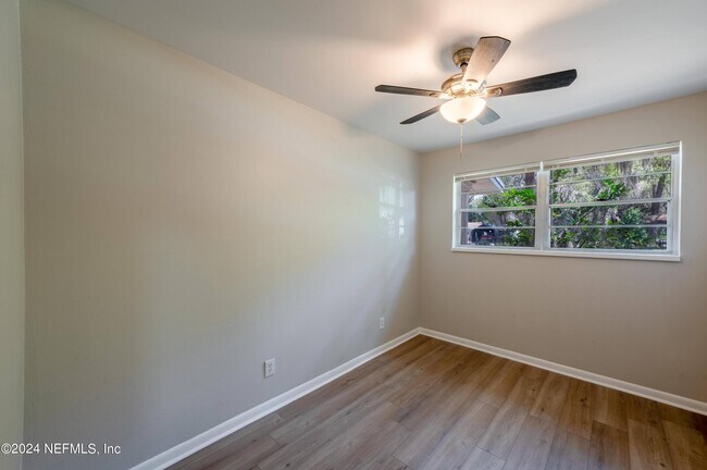 Building Photo - 1159 Green Cay Ave