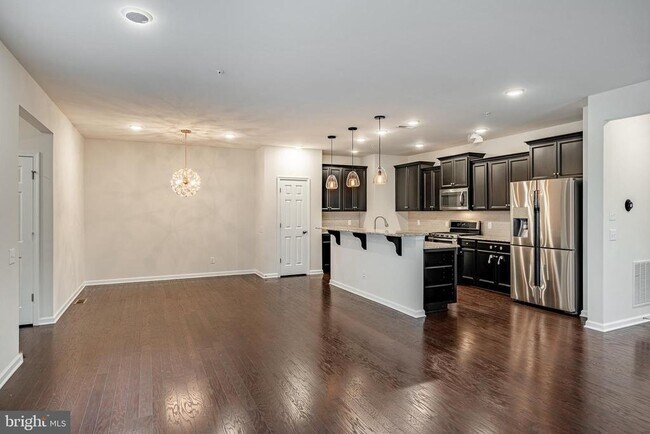 Building Photo - 720 Sun Valley Ct