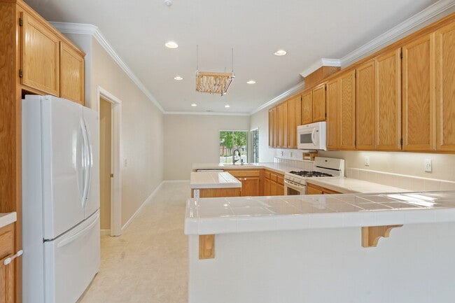 Building Photo - 300 Homewood Ct