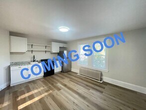 Building Photo - 55 Henriette St