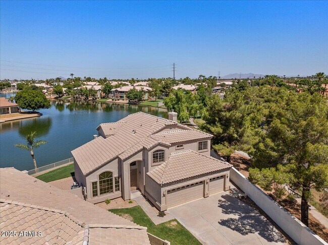 Building Photo - 1414 N Palmsprings Dr