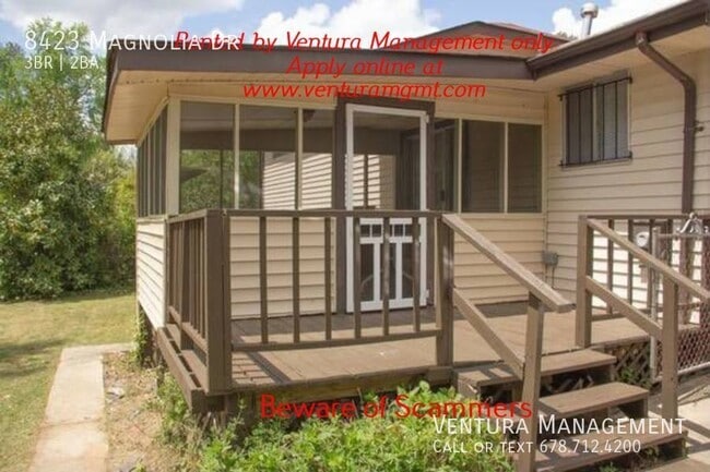 Building Photo - 8423 Magnolia Dr