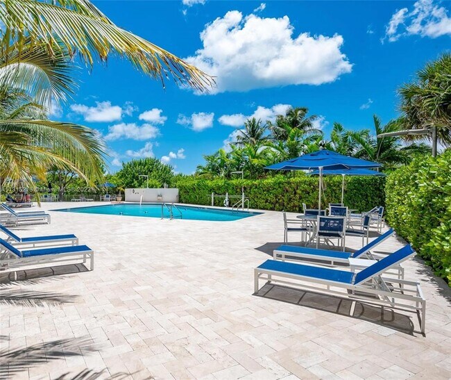 Building Photo - 177 Ocean Ln Dr