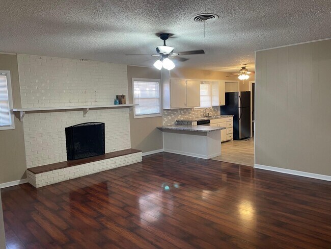 Building Photo - 3715 45th St