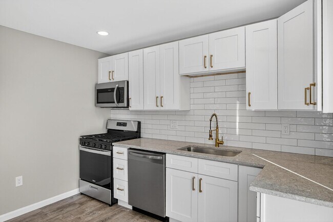 Building Photo - Be the First to live in this Brand New 3BR Ranch with Central Air