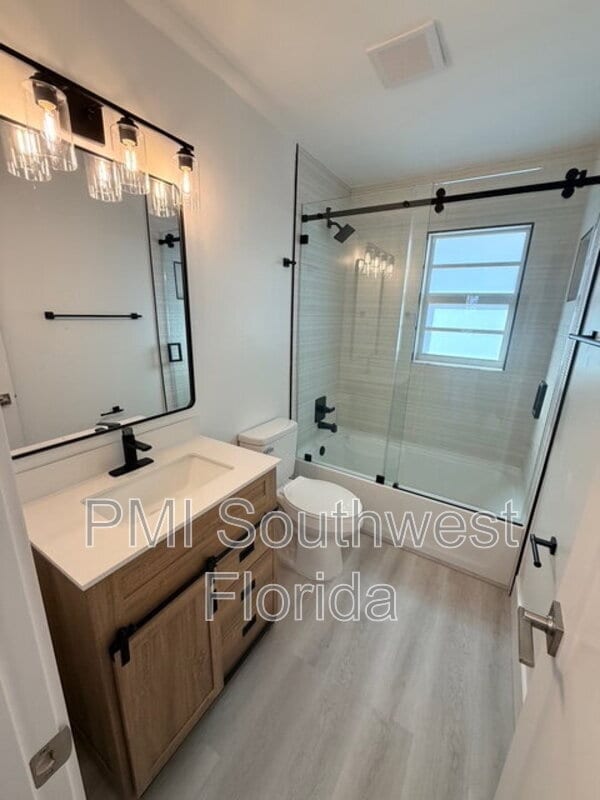 Building Photo - 5039 N Beach Rd