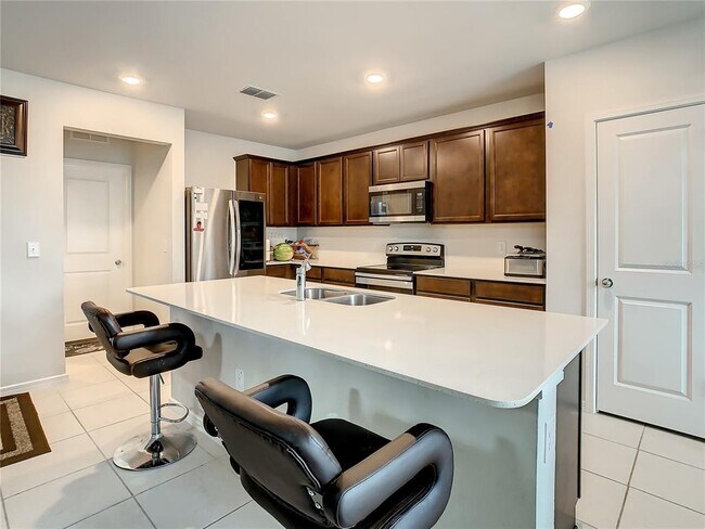 Building Photo - 30344 Marquette Ave