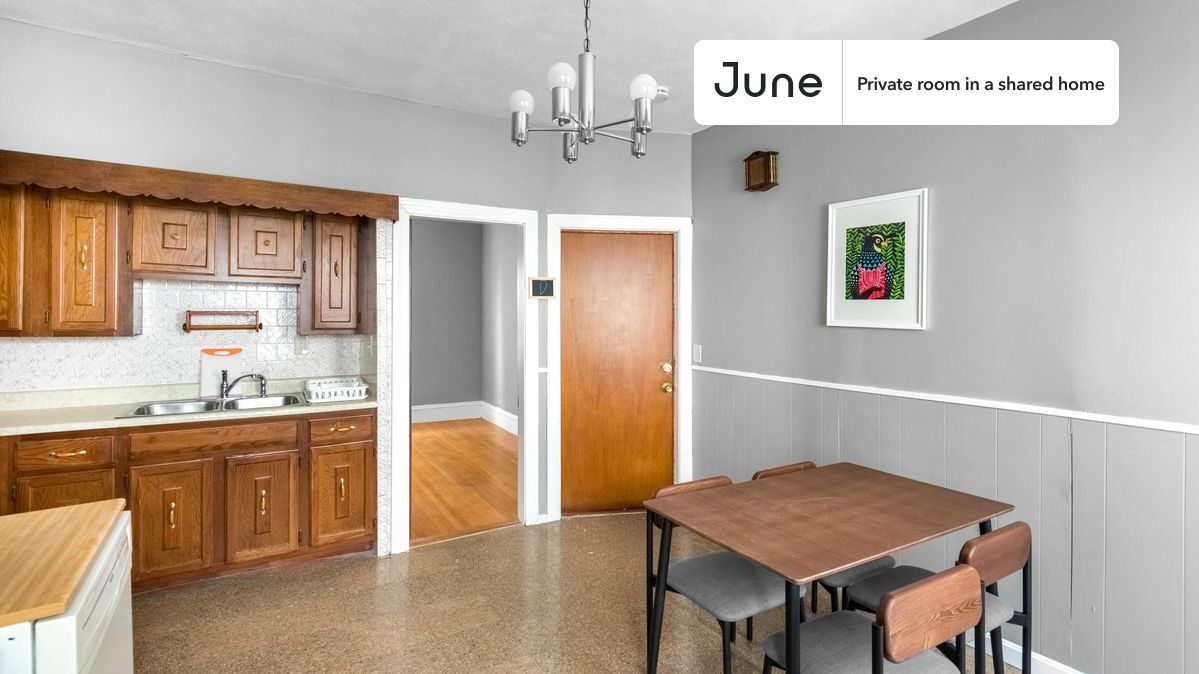 Building Photo - Room in Shared 5 bed/1 bath home in Somerville