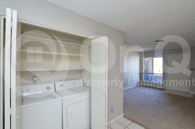 Building Photo - 4820 N 89th Ave
