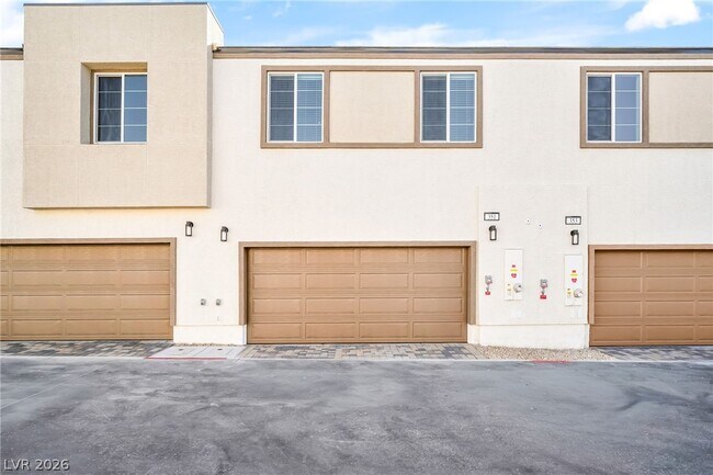 Building Photo - 351 Cymbal Pl