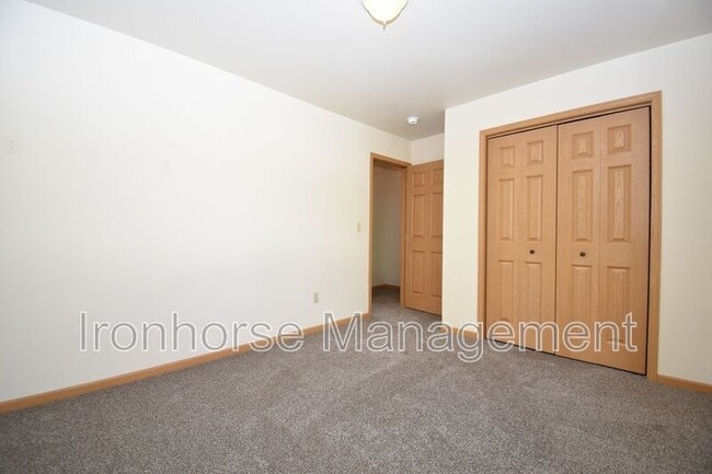 Building Photo - 2460 Wheeler Dr