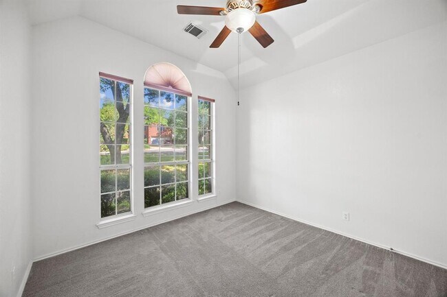 Building Photo - 13305 Chasewood Cove