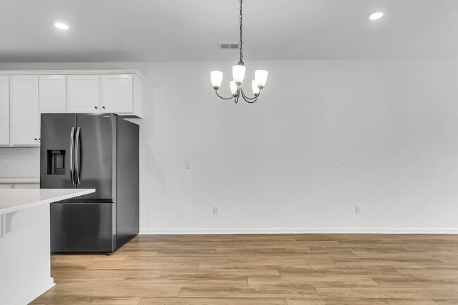 Building Photo - 443 Duskywing Dr