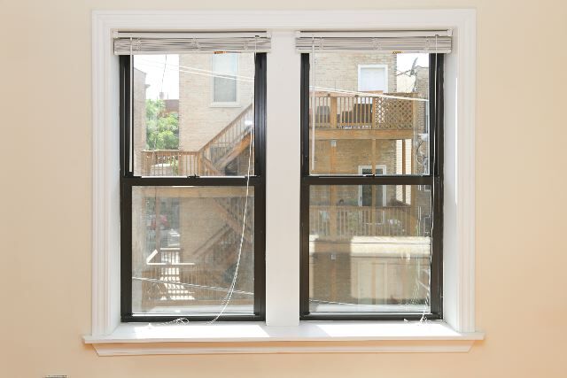 Building Photo - 1034 W George St