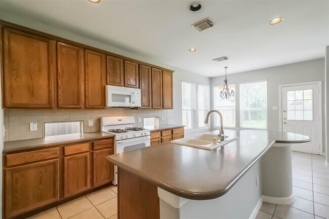 Building Photo - 17627 Quiet Loch Ln
