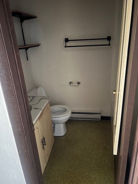 Building Photo - 132 Eastwood Dr