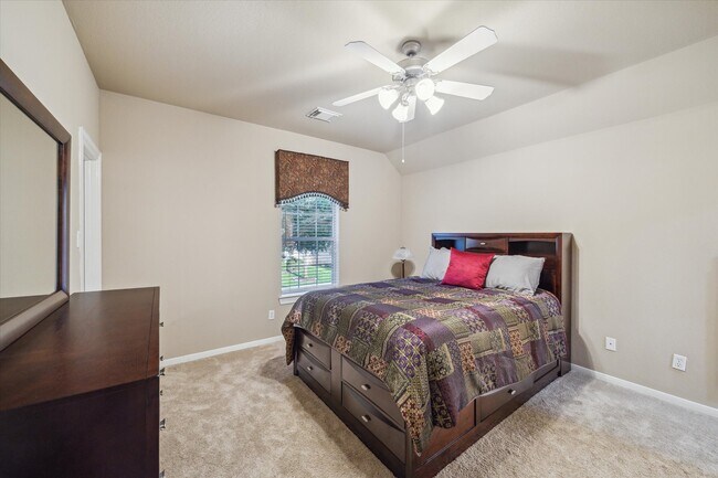 Building Photo - 18063 Crescent Royale Way