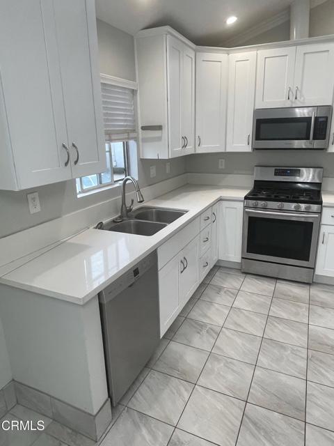 Building Photo - 2598 Seahorse Ave