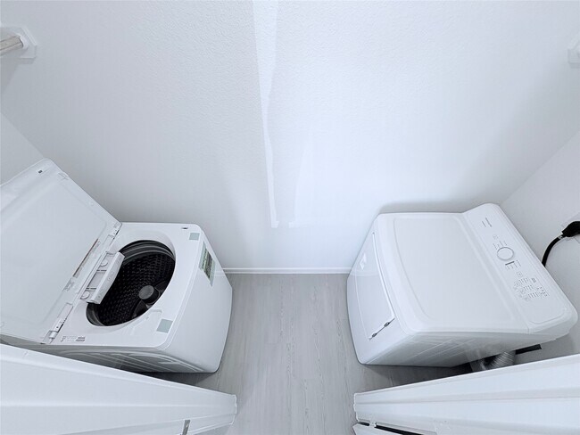 Building Photo - 26915 Dalmatian Bellflower Dr