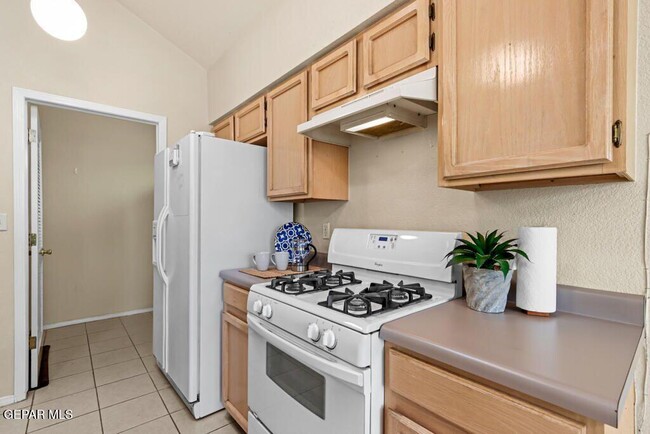 Building Photo - 4720 Loma Grande Dr
