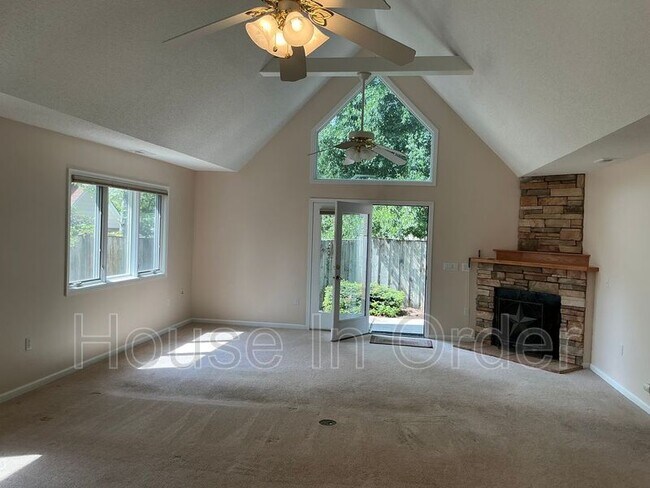 Building Photo - 46 Honeycomb Cir