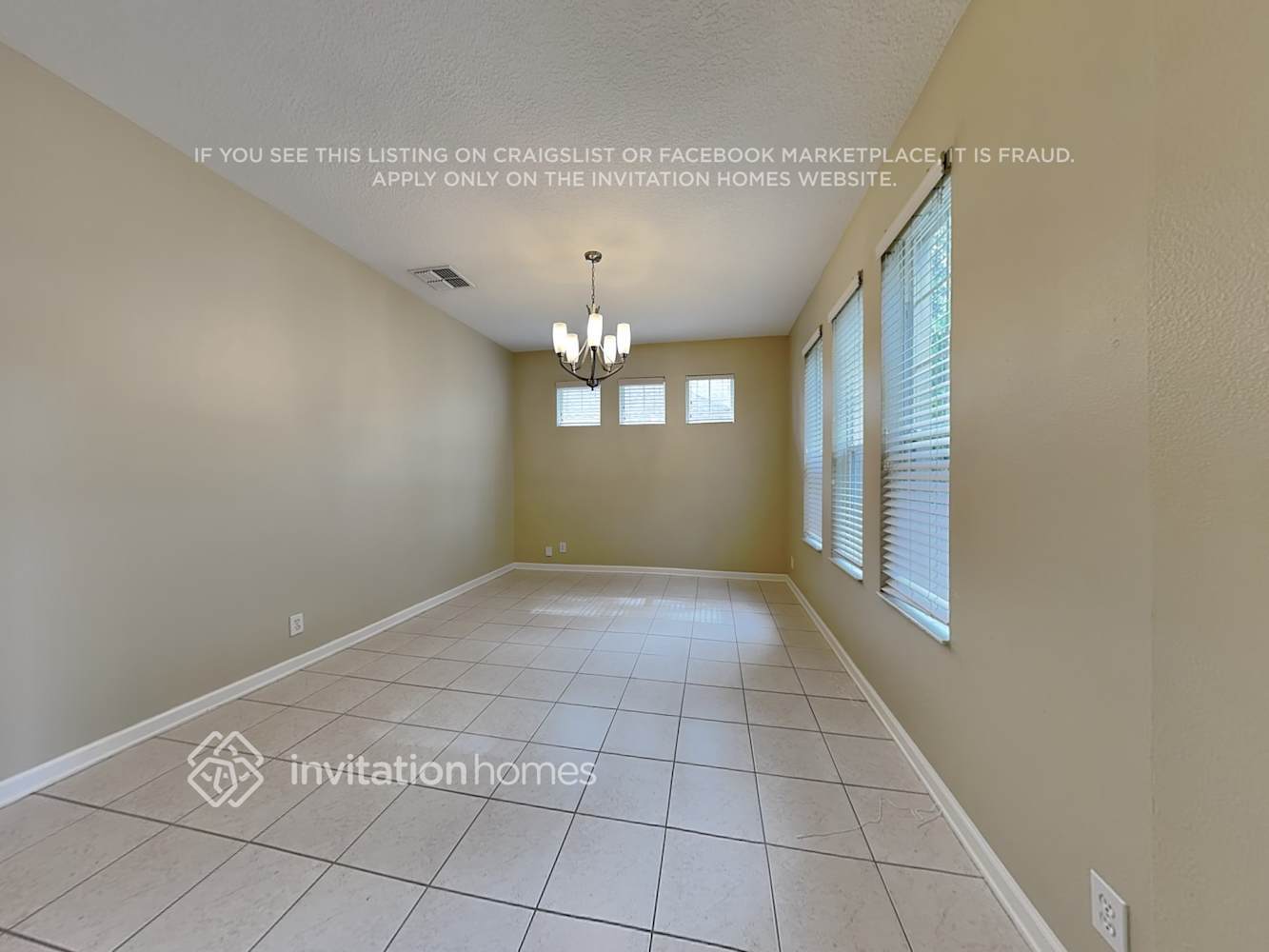 Building Photo - 110 E Lake Victoria Cir