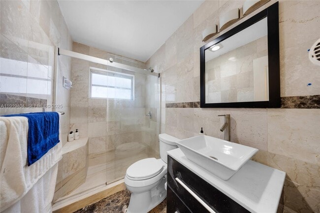 Building Photo - 759 Meridian Ave